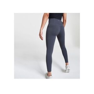 NWT! Mint colored CALIA Core Essentials 7/8 Leggings